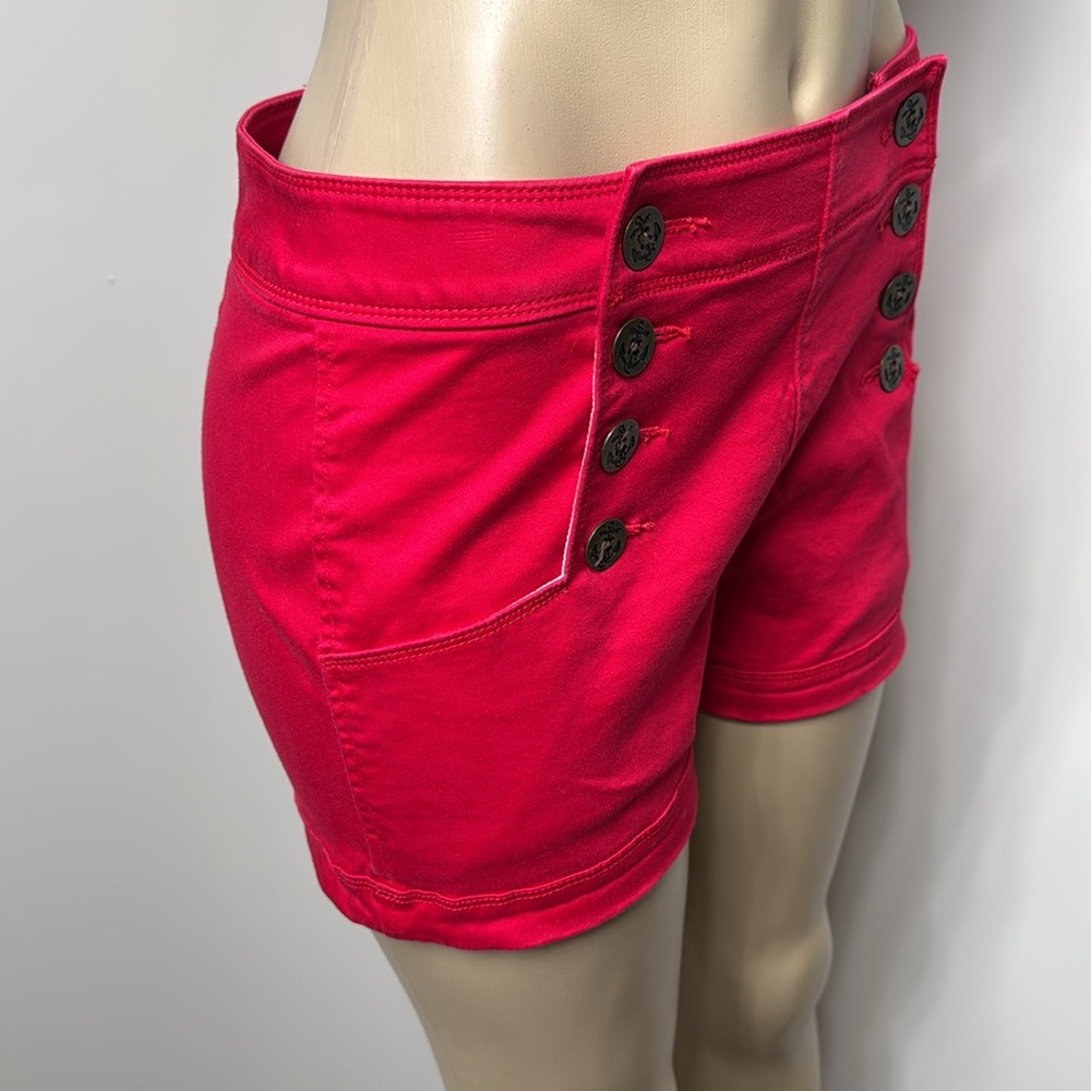 Express size 8 red shorts - Picture 2 of 4